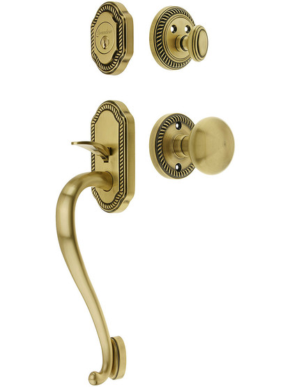 Newport Entry Lock Set in Antique Brass Finish with Fifth Avenue Knob and